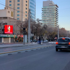 Pantallas LED (DOOH) en vía pública Gran Mendoza. Tránsito medio - Pack 1000 vistas